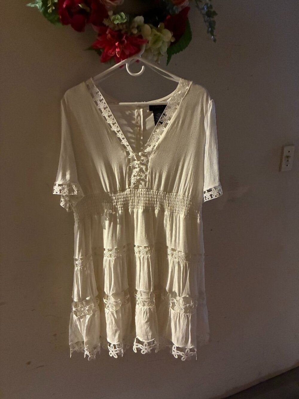 B. Darlin, White Dress, Size 13/14